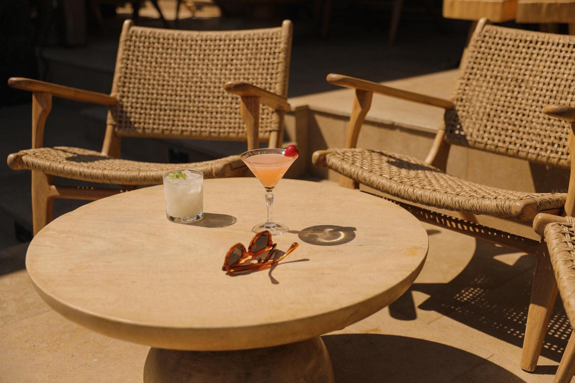 Radisson Blu Zaffron Resort, Santorini (Adults Only) Kamári Exteriér fotografie